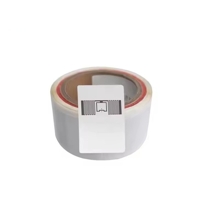 70*45mm 860-960Mhz ระยะยาว passive UHF RFID Label Tag สําหรับการจัดการโซ่จําหน่ายเครื่องแต่งกาย
